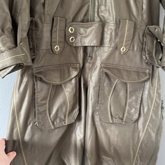 Helly Hansen Women’s Green Survival Snowsuit - Picture 4 of 15